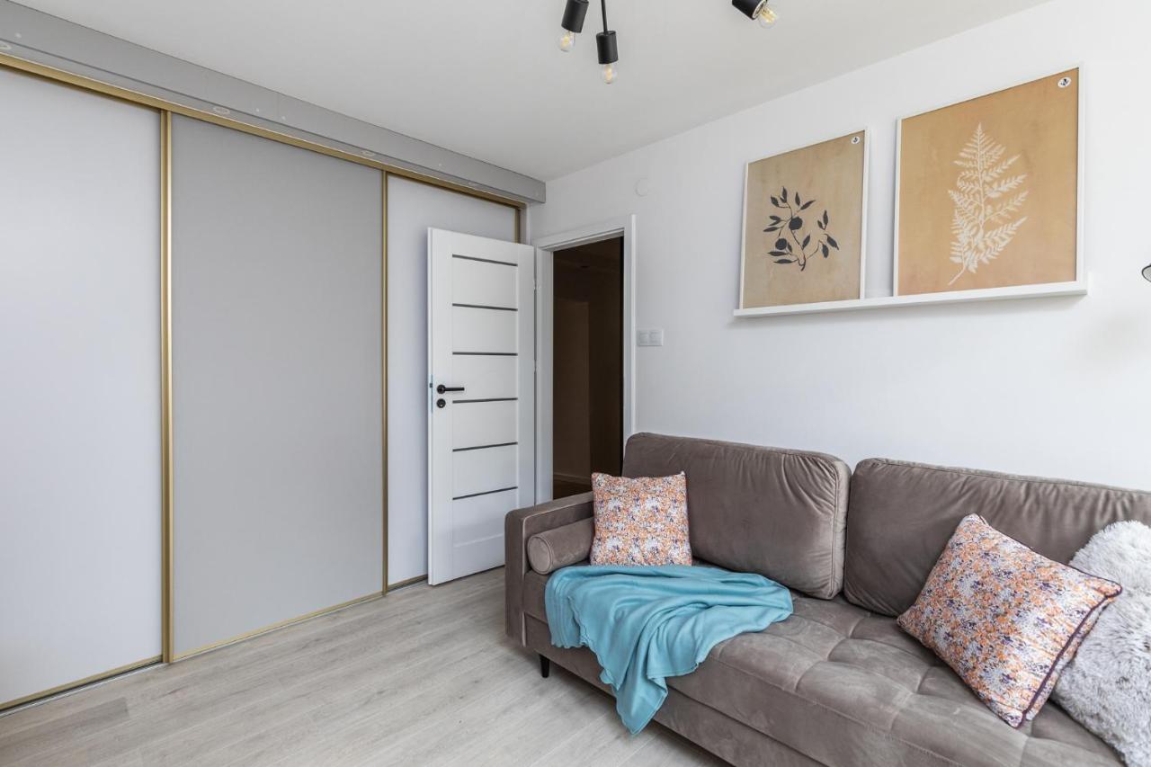 Ferienwohnung Superapart Afrykanska 14F Warschau Exterior foto
